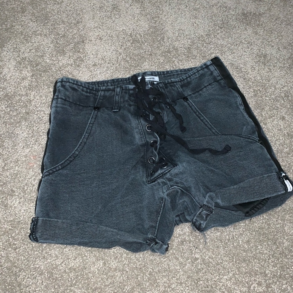 One teaspoon shorts